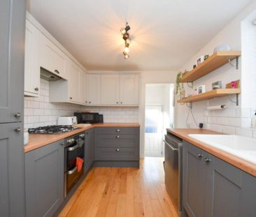 3 bed House - End Terrace for Rent - Photo 6