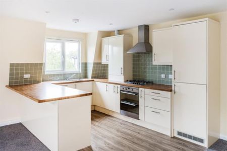 2 bedroom penthouse to rent - Photo 3