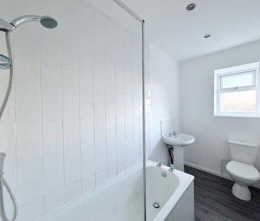 2 bedroom end of terrace house to rent - Photo 6