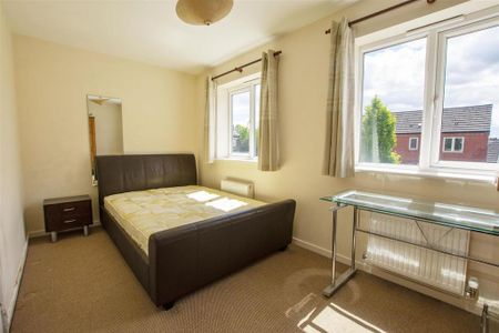 4 bedroom property to rent - Photo 4