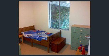 The Perfect Family Environment - Magill Primary just a walk away! - Photo 3