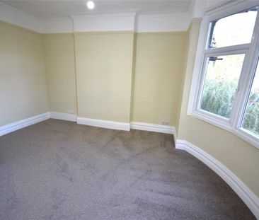 71 Park Lane, Carshalton, Surrey, SM5 - Photo 1