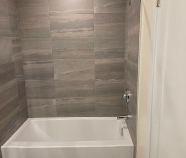 For Lease - 126 Lawrence Avenue Unit# Lower, Toronto, Ontario - Photo 3