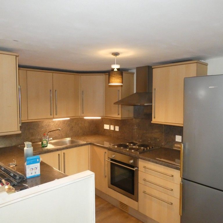 1 bed Apartment - To Let - Photo 1