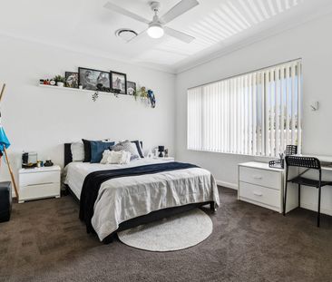 Spacious family home on a large corner block - Photo 3