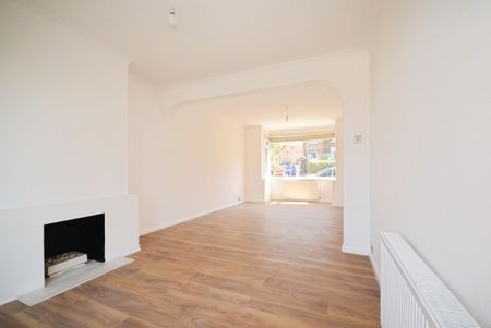 3 bedroom terraced house to rent - Photo 2
