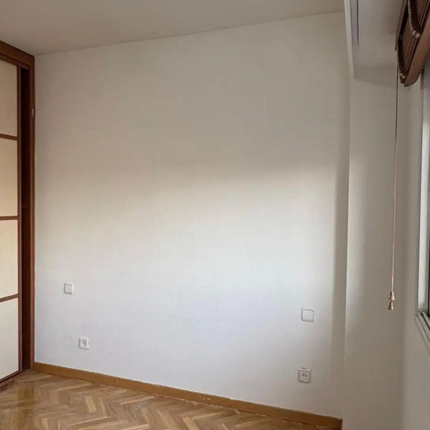 Apartamento de alquiler en Calle Calle Alcalá, Simancas - Photo 1