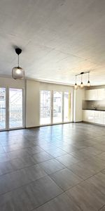 Light, comfort and an ideal location! - Photo 3
