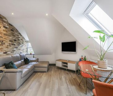 2 bedroom flat to rent - Photo 2