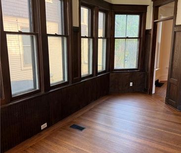 73 SHERMAN Avenue S Unit# MAIN, Hamilton, Ontario, L8M2P8 - Photo 1
