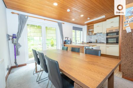 Tongdean Lane - Photo 2