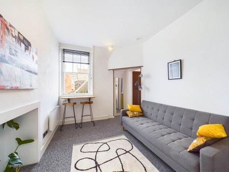 1 bedroom flat to rent - Photo 5