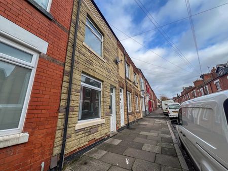 2 Bed Terraced House, Cecilia Road, LE2 - Photo 5