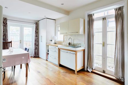 Thames Road, W4, London - Photo 2