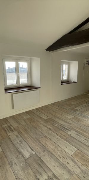 Location Appartement 2 pièces 30m² BARBEZIEUX ST HILAIRE 16300 - Photo 1