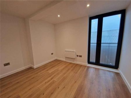 Tealing Drive, Epsom, Surrey, KT19 - Photo 3