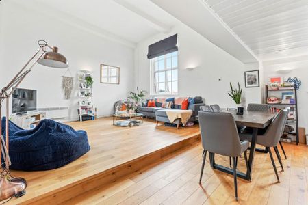 3 bedroom apartment to rent - Photo 2