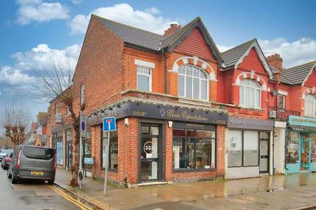 Chatsworth Avenue, Wimbledon Chase, SW20 - Photo 2