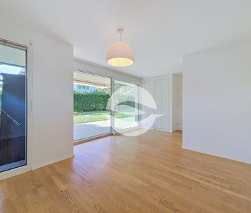 Residential setting | Elegant 5.5-room apartment with generous outdoor - Photo 5
