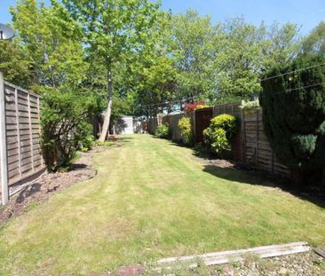 2 bedroom House To Let Total Size: 915 SQ FT - Photo 1