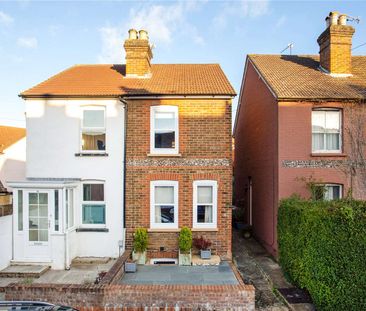 An immaculately presented semi detached home in the heart of Guildf... - Photo 3