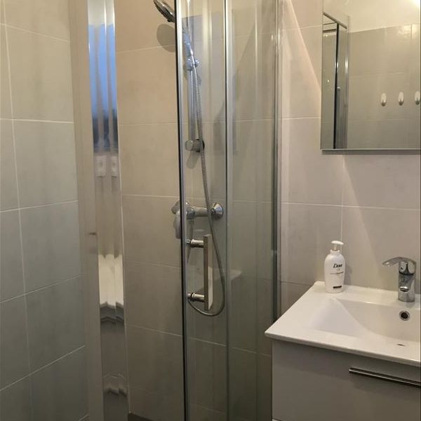 1 pièce - Meublé - 9,59 m² - 11ème étage - Colocation non autorisée - Photo 1