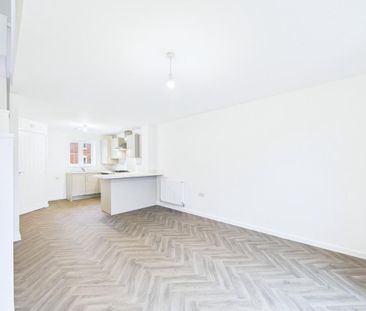 2 bedroom semi-detached house to rent - Photo 2