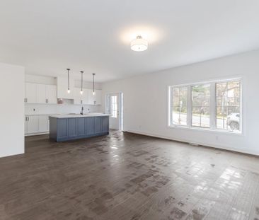 For Lease - 8 Santa Barbra Lane, Halton Hills, Ontario - Photo 1