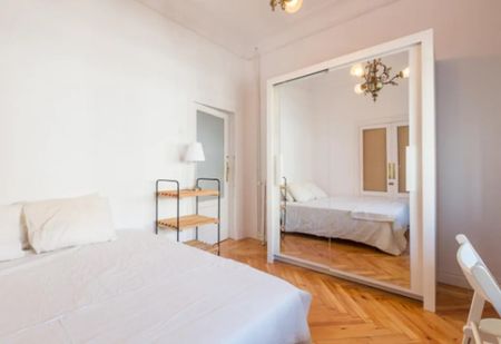 Calle de Gaztambide, Madrid, Community of Madrid 28015 - Photo 4