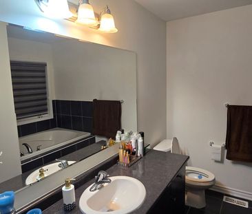 For Lease - 18 Stedford Crescent, Brampton, Ontario - Photo 3