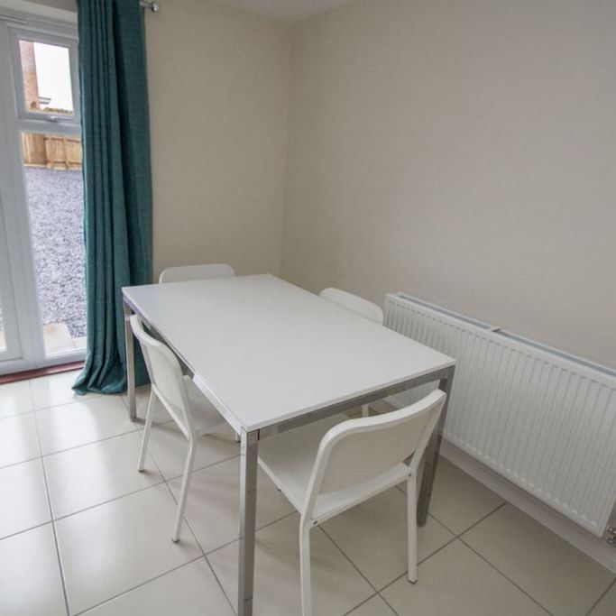 3 bedroom semi-detached house to rent - Photo 1