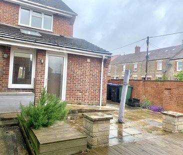 Westminster Gardens, Chippenham, SN14 - Photo 5
