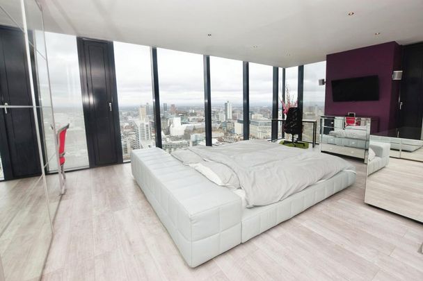 4 bedroom flat to rent - Photo 1