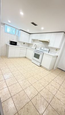 For Lease - 5 Rockport Crescent Unit# Basement, Richmond Hill, Ontario - Photo 1