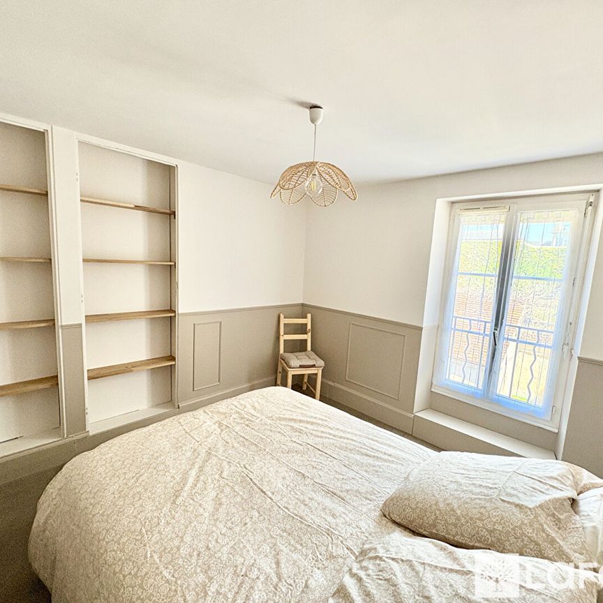 Apartment - Photo 1