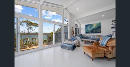 A Rare Beachside Masterpiece with Breathtaking Harbour Views - Photo 2