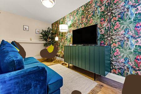 5 Bed Terraced House, Cassland Road, E9 - Photo 2