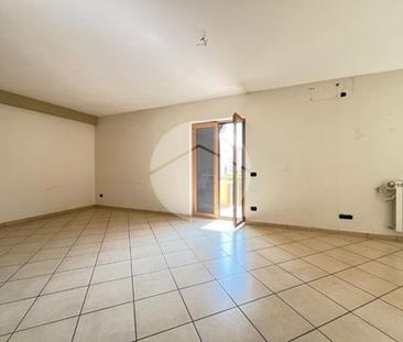 Quadrilocale in affitto - Photo 2