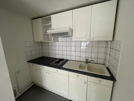 Location Appartement 2 pièces 39 m2 à Saint-Quentin - Photo 2