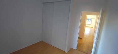 Location Appartement 3 pièces 57m² LE CANNET 06110 - Photo 4
