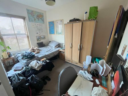 4 bedroom terraced house to rent - Photo 5