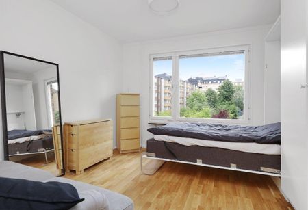 Ringvägen, Stockholm - Photo 3