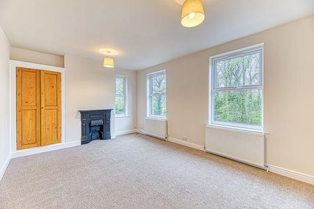 3 bedroom end of terrace house to rent - Photo 2