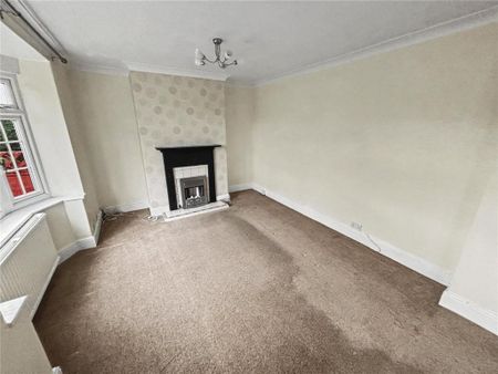 4 bedroom semi-detached house to rent - Photo 2