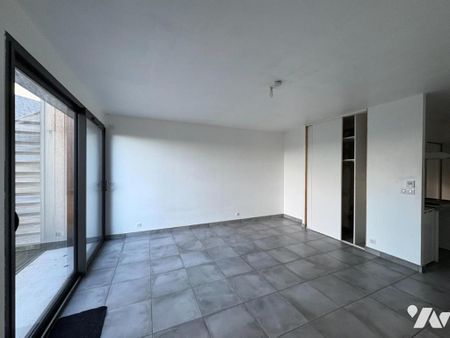 A LOUER STUDIO A SAINT CHELY D'APCHER - Photo 2