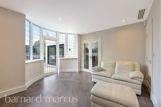 Woodcote Road, Wallington - Photo 1