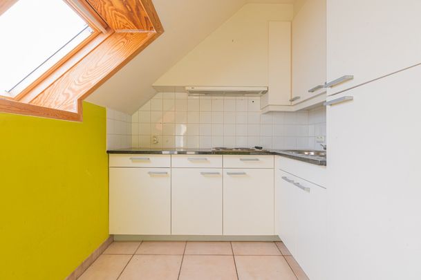 Dakappartement met veel lichtinval te huur in Stekene - Foto 1