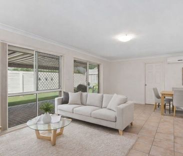 Spacious Family Home in a Quiet Tingalpa Location - Photo 2