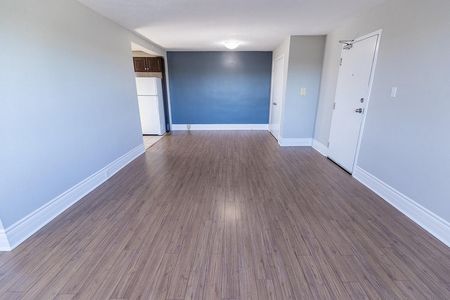 apartments at 143 Westchester Crescent - Photo 2