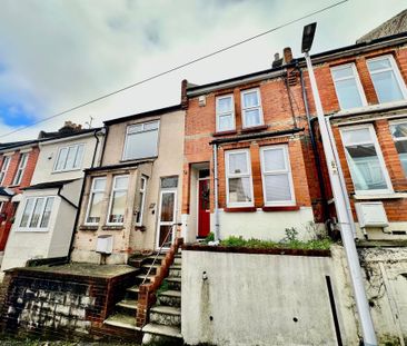 4 bedroom terraced house to rent - Photo 6